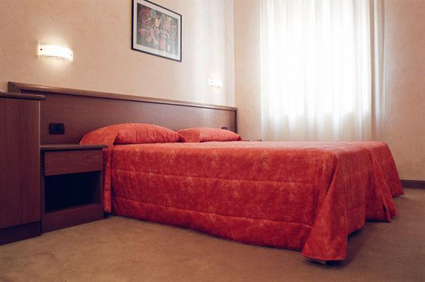 Hotel Italia Carmagnola Rum bild