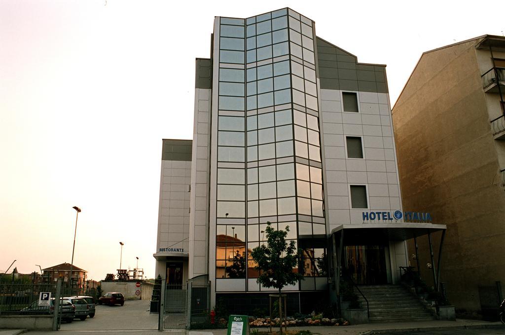 Hotel Italia Carmagnola Exteriör bild
