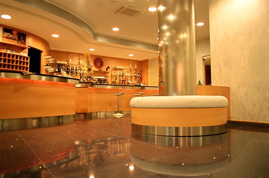 Hotel Italia Carmagnola Exteriör bild